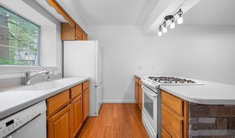 54 Voyagers Ln 54, Ashland, MA 01721