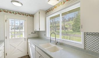 10418 Champoeg Rd NE, Aurora, OR 97002