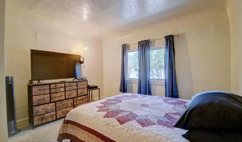 2908 Carlton St NW, Albuquerque, NM 87107