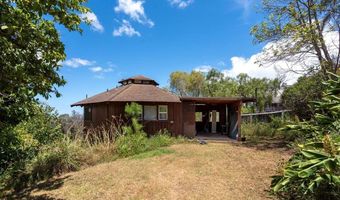 1365 Piiholo Rd, Makawao, HI 96768