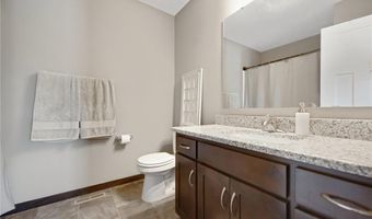 904 Palm Cir, Annandale, MN 55302