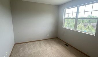 36 Burnette Dr, Antioch, IL 60002