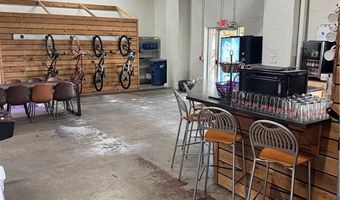 406 SE 5th St, Bentonville, AR 72712