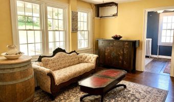 443 Amity Rd, Bethany, CT 06524