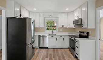 12303 MANVEL Ln, Bowie, MD 20715