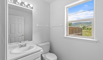 48 Crocker St, Ashland, OR 97520