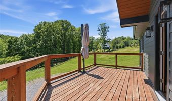 2420 Thomas Dr, Allison Park, PA 15101