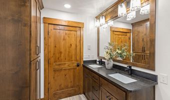 285 SPRUCE St, Alpine, WY 83128