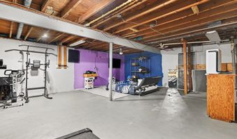 422 W Ctr, Alma, MI 48801