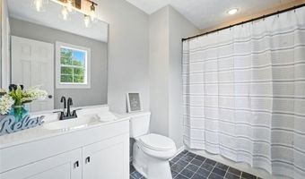 322 WINDING WOODS Trl, Woodstock, GA 30189