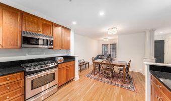 140 Ashley Mews Dr, Ann Arbor, MI 48104