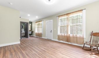 587 Robert Henry, Macon, GA 31206