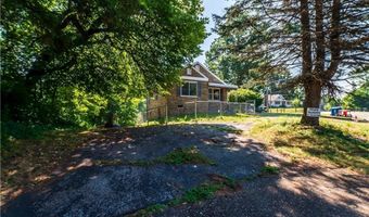 3007 E Waterloo Rd, Akron, OH 44312