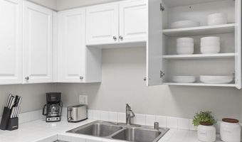 6955 Alvarado Rd 77, San Diego, CA 92120