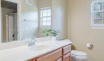 2202 Juniper Ave, Bentonville, AR 72713