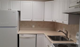 3475 N Country Club Dr 319, Aventura, FL 33180