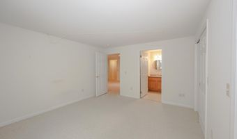 4 Bow Center Rd F2, Bow, NH 03304