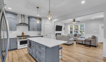 400 Anchor Ave, Beachwood, NJ 08722