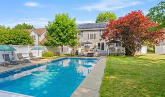 29 Grey Meadow Dr, Burlington, VT 05408