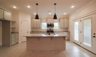 8 McDole Ln, Bella Vista, AR 72715