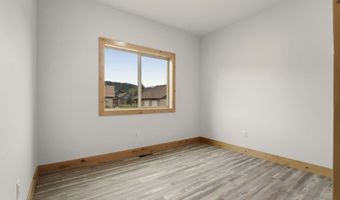 10 Bellflower Ct, Blanchard, ID 83804