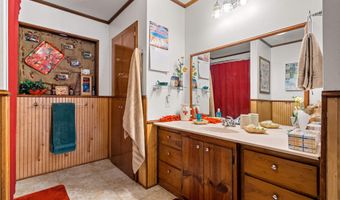 609 E Quitman St, Alba, TX 75410