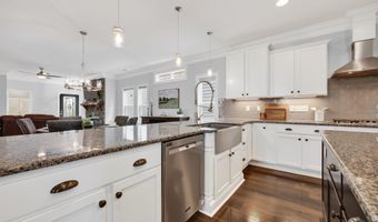 1276 Gloriosa St, Apex, NC 27523