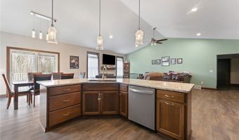 6377 Meander Glen Dr, Austintown, OH 44515