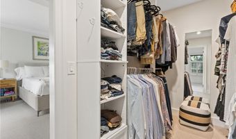 12 Bliss Rd, Newport, RI 02840