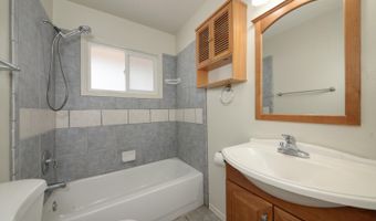 7716 McKnight Ave NE, Albuquerque, NM 87110