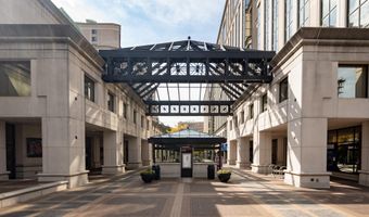 1001 N RANDOLPH St 212, Arlington, VA 22201