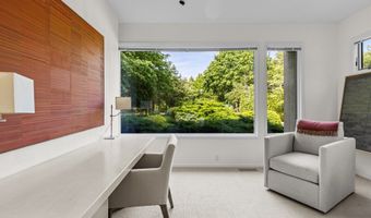 24 Sarahs Path, Amagansett, NY 11930