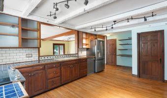 76 Spruce St, Brattleboro, VT 05301