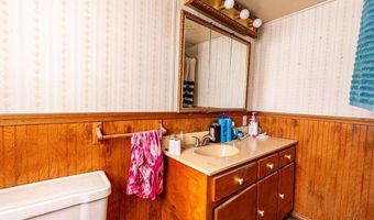 214 S Elm St, Albion, IN 46701