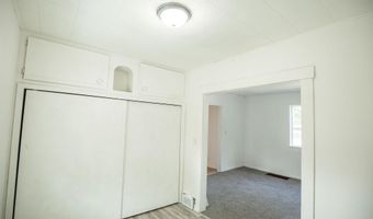 125 S Heckart St, Algona, IA 50511