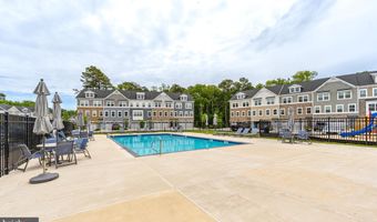 12428 SEA OAKS Ln 4, Berlin, MD 21811