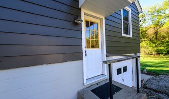 43 Pomeroy Rd, Athens, OH 45701