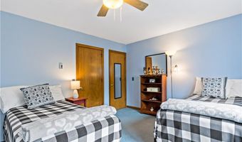 50 S Bay Dr 19, Narragansett, RI 02882