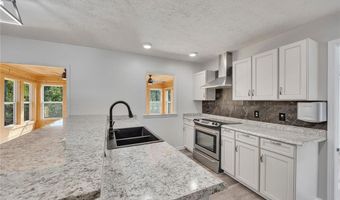 514 Olivia Ln, Ball Ground, GA 30107
