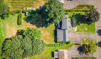 19 Valerie Ln, Danbury, CT 06811