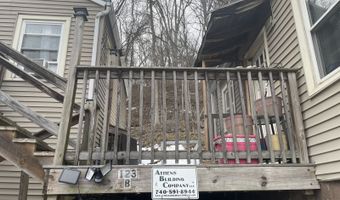 123 Grosvenor St 123, Athens, OH 45701