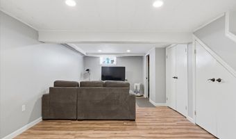 2047 North Ave, Burlington, VT 05408