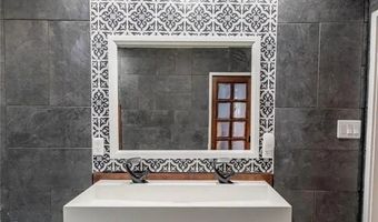 1818 W 81st, Los Angeles, CA 90047