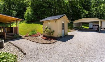 709 Waugh Branch Rd, Barboursville, WV 25504