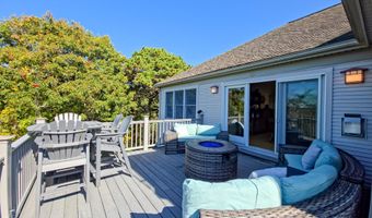 4 Mainstay Ln, Bourne, MA 02532