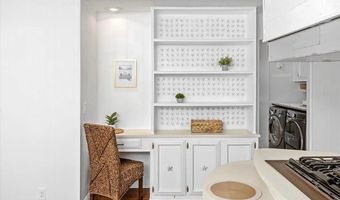 7326 San Bartolo St 220, Carlsbad, CA 92011