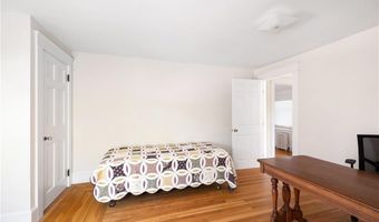 36 Kay Blvd, Newport, RI 02840