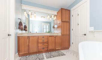 2570 Andrew Thomas Trl, Ann Arbor, MI 48103