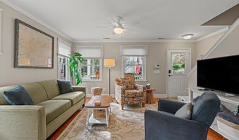 1307 Broad St, Beaufort, SC 29902
