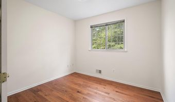 2 BOICE Ln, Belle Mead, NJ 08502